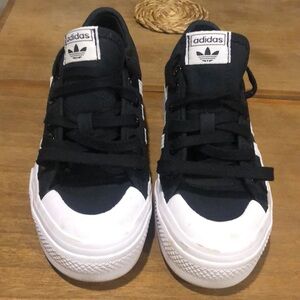 WOMEN'S ADIDAS ORIGINALS NIZZA PLATFORM CASUAL SHOES